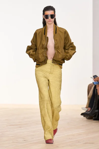 Look 40